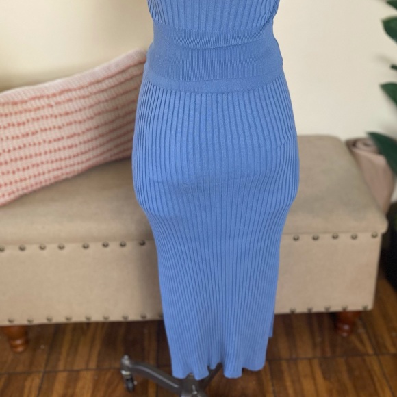 Women’s blue midi skirt with side slits - Picture 4 of 4